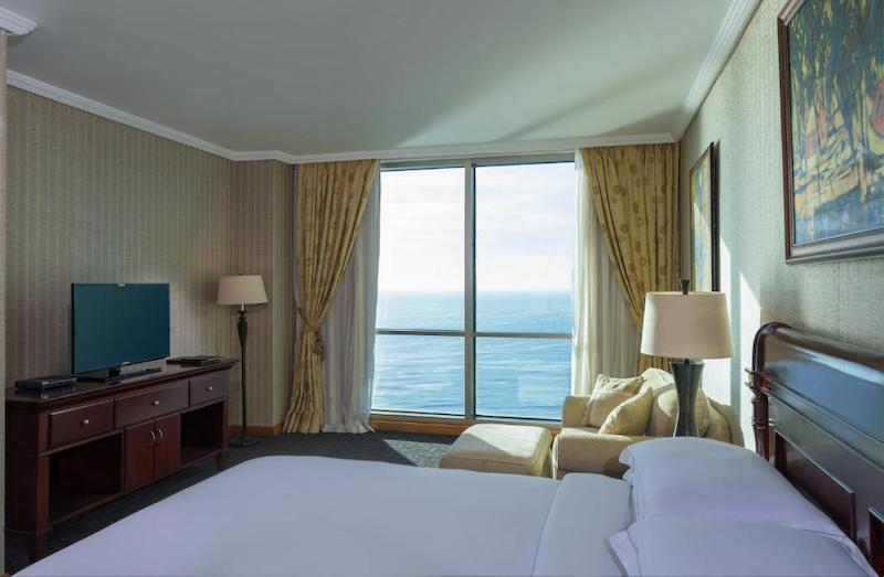 habitacion ocean front catalonia santo domingo 01