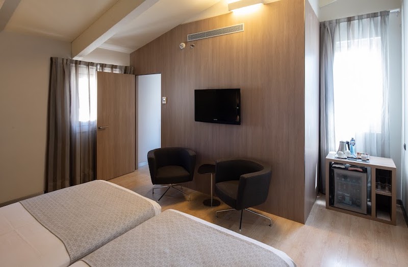 habitacion premium catalonia plaza mayor 02