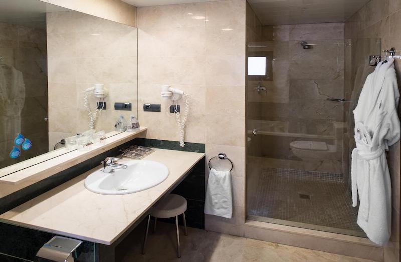 habitacion suite catalonia born 05