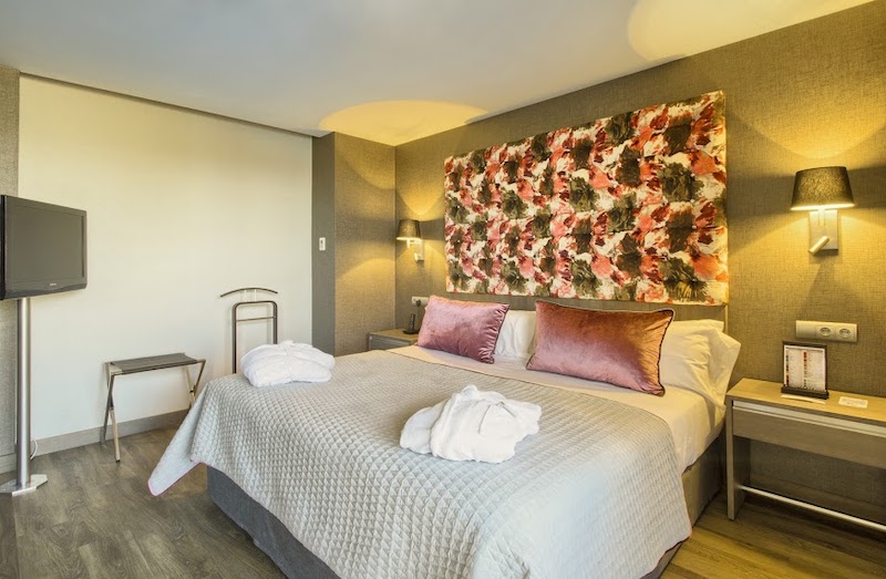 habitacion suite del reloj catalonia barcelona plaza 02