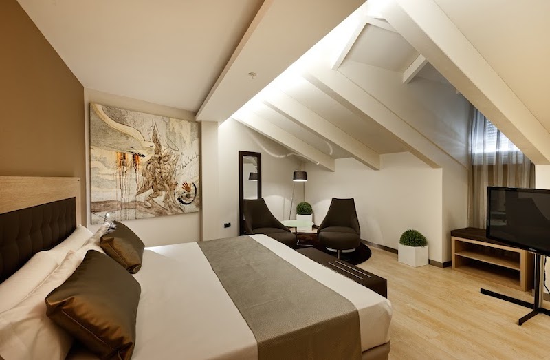 habitacion suite imperial catalonia plaza mayor 05