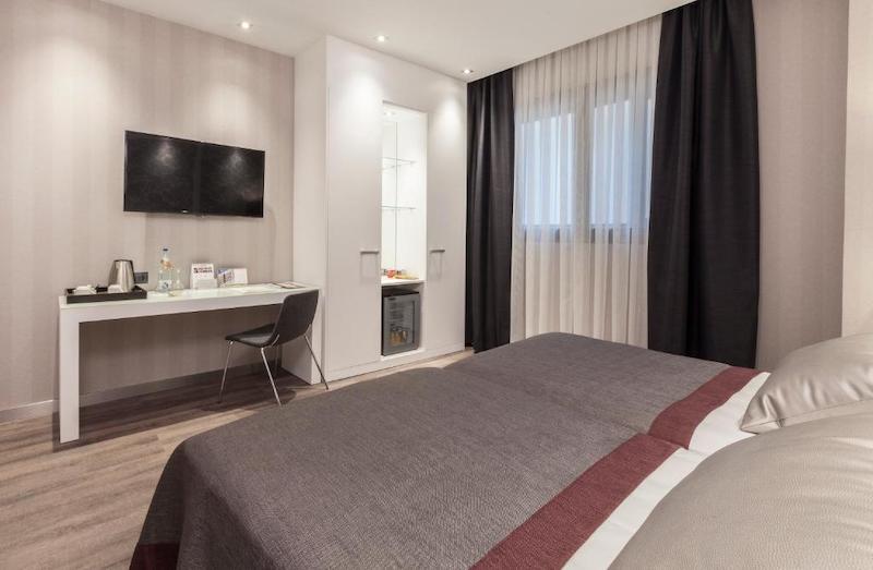 habitacion superior catalonia excelsior 04