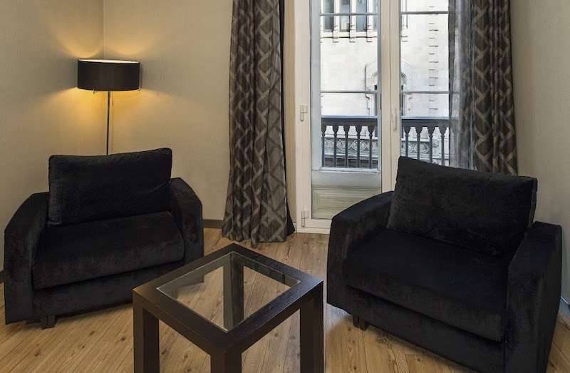 habitacion superior catalonia portal del angel 02