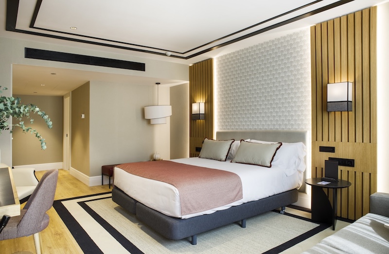 habitacion superior triple catalonia plaza espana 02