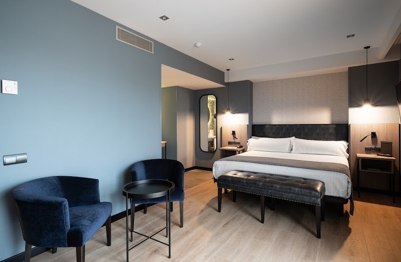 habitacion terrace catalonia atenas 01