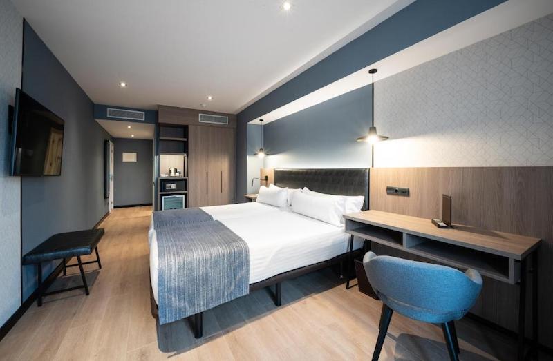 habitacion terrace catalonia atenas 06