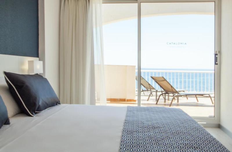 habitacion terrace panoramic sea view catalonia del mar 04