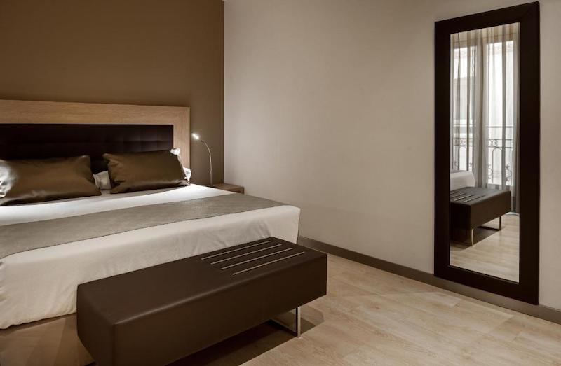 habitacion triple catalonia atocha 05