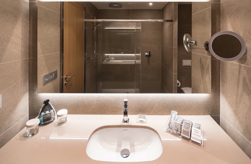 habitacion triple catalonia barcelona plaza 04